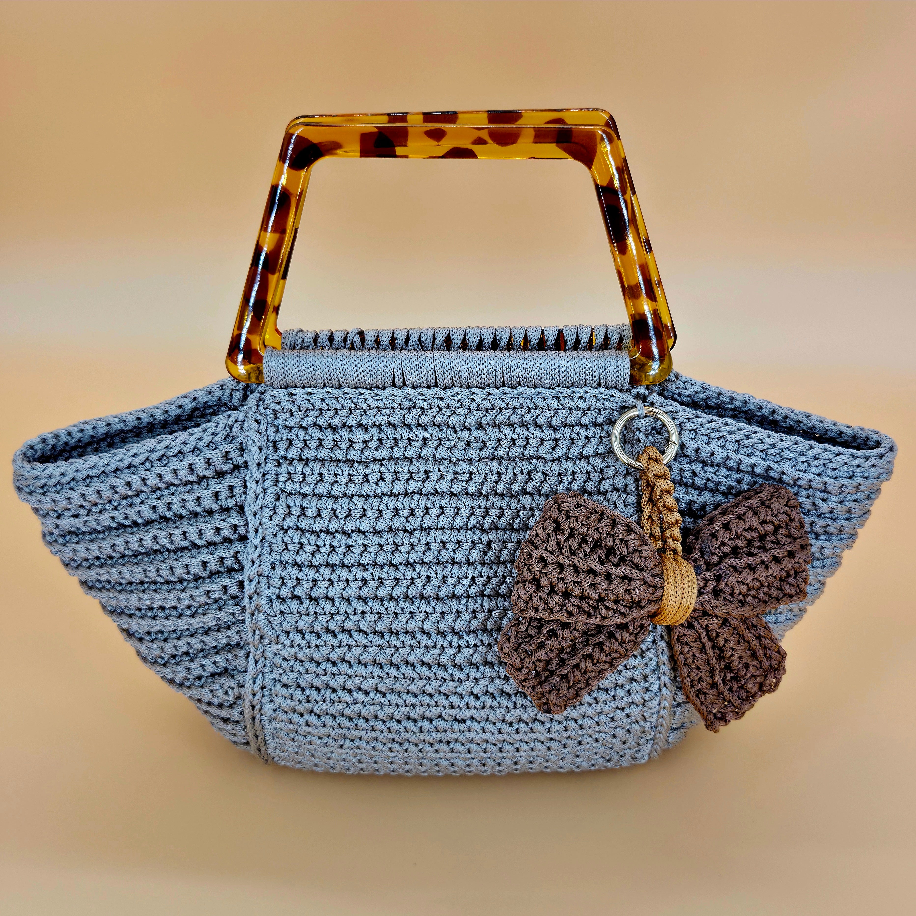Bolso de mano crochet – Azul Pastel con accesorios