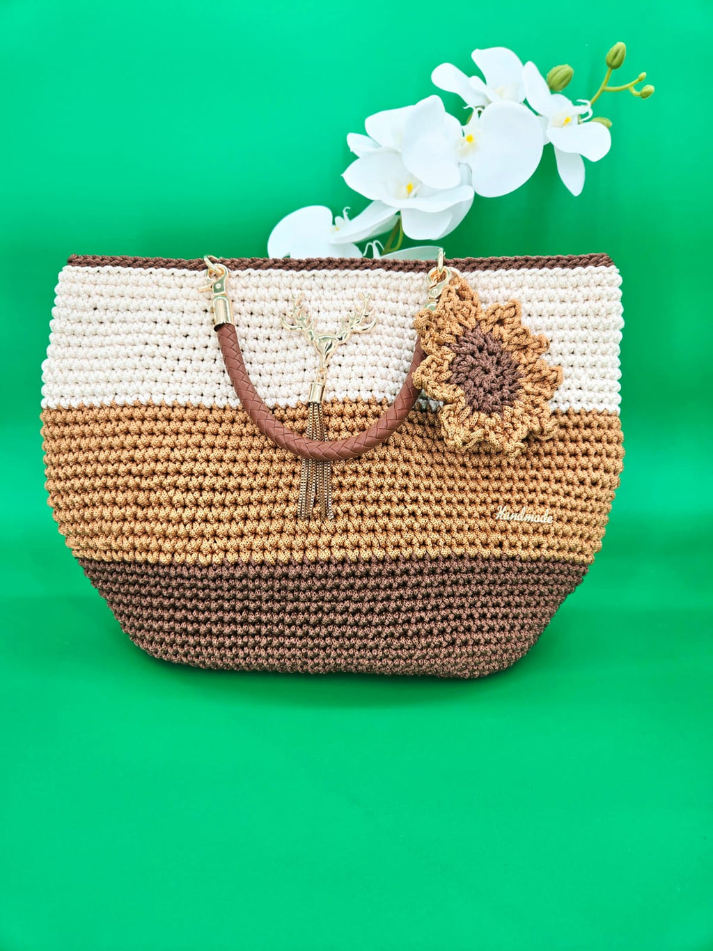Bolso mediano de mano crochet – Colores amaderados con accesorios