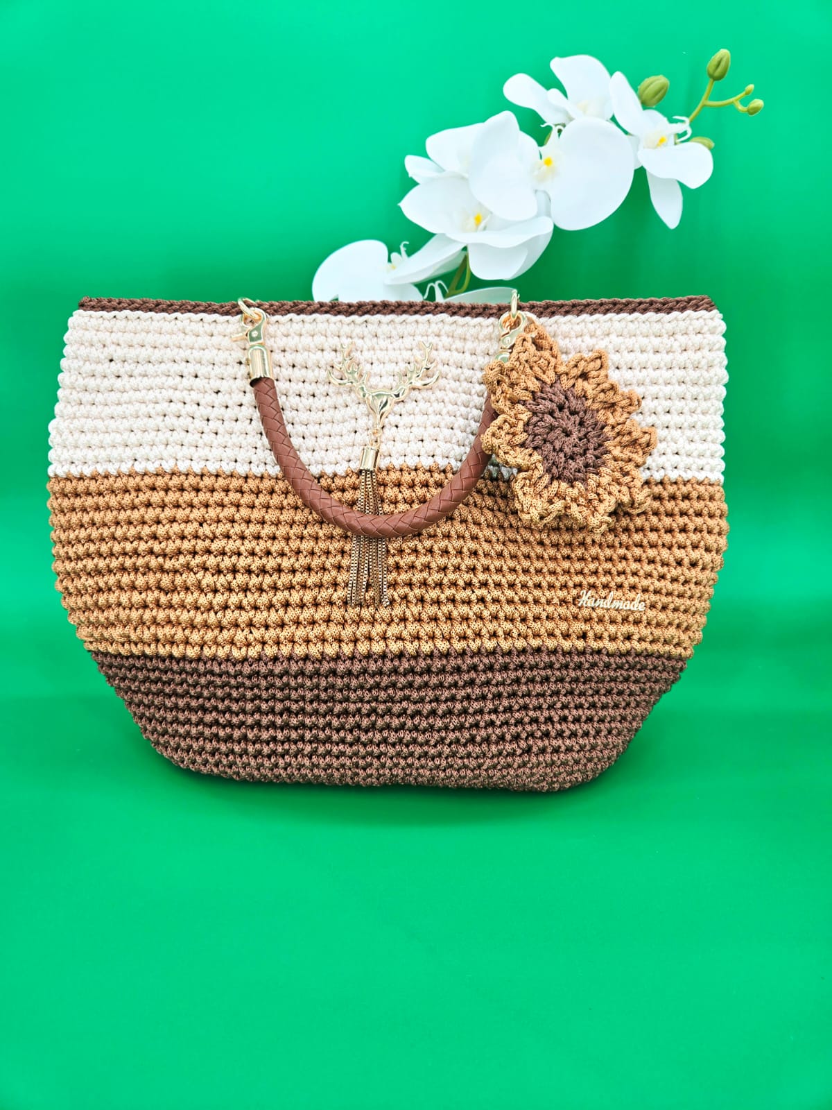 Bolso mediano de mano crochet – Colores amaderados con accesorios